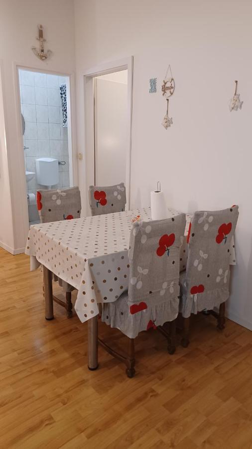 Apartmani Mary Дугі-Рат Екстер'єр фото