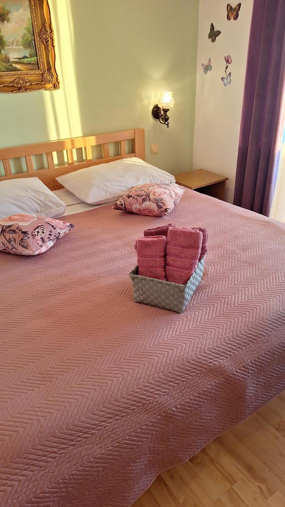 Apartmani Mary Дугі-Рат Екстер'єр фото